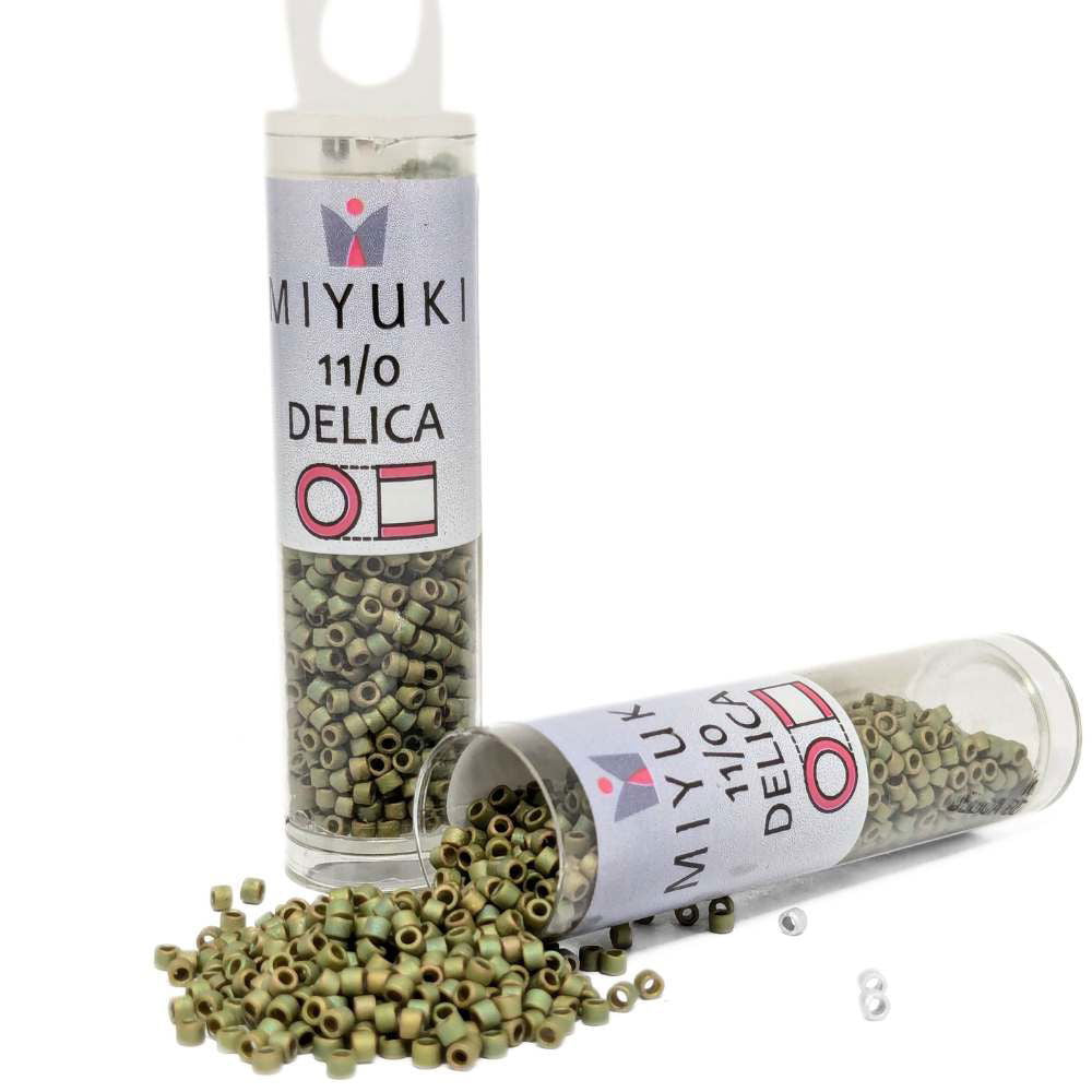 DB0372 Tubo Miyuki Delica 11/0 Matte Metallic Light Yellow Green 7,2gr - Miyukilandia