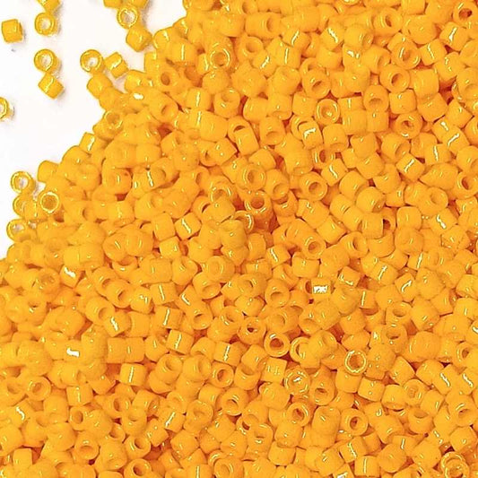 11/0 MIYUKI delica DB2103 - Duracoat Opaque Light Squash - 1gr.  - Miyukilandia