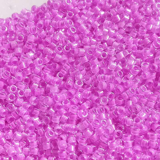 11/0 MIYUKI delica DB2038 - Luminous Plum Crazy - 1gr.  - Miyukilandia