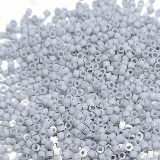 11/0 MIYUKI delica DB0357 - Matte Light Grey - 1gr.  - Miyukilandia