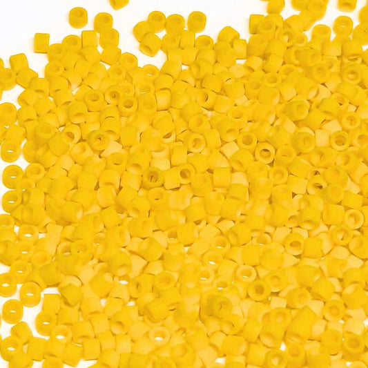 11/0 MIYUKI delica DB1582 - Matte Opaque Canary - 1gr.  - Miyukilandia