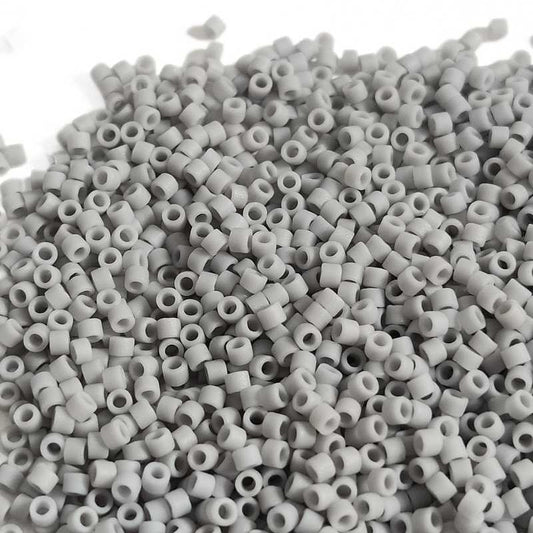 11/0 MIYUKI delica DB1589 - Matte Opaque Gost Grey - 1gr.  - Miyukilandia