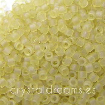 11/0 MIYUKI delica DB0382 - Matte Trasp Pale Topaz - 1gr.  - Miyukilandia