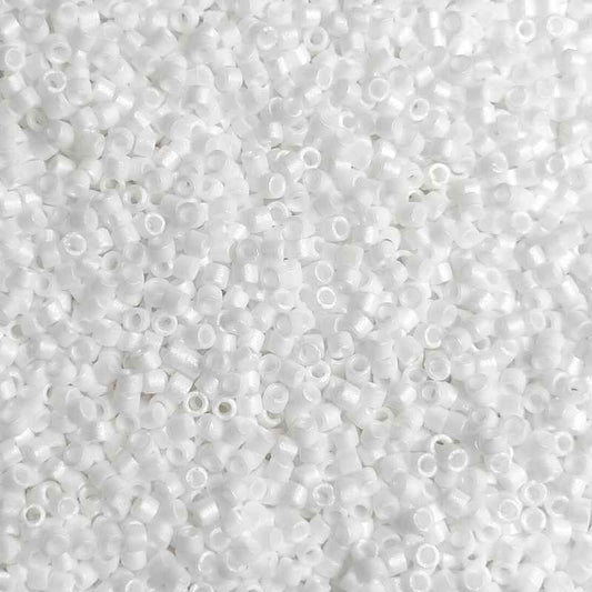 11/0 MIYUKI delica DB0351 - Matte White Opaque - 1gr.  - Miyukilandia