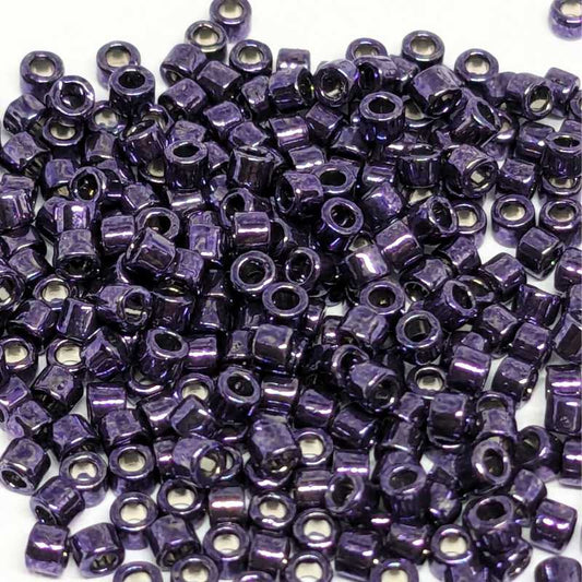 11/0 MIYUKI delica DB0464 - Metal Amethyst - 1gr.  - Miyukilandia