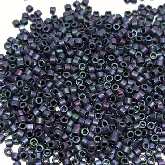 11/0 MIYUKI delica DB1054 - Metallic Mate Iris Plum Gold - 1gr.  - Miyukilandia