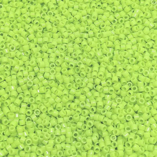 11/0 MIYUKI delica DB0733 - Opaque Chartreuse - 1gr.  - Miyukilandia