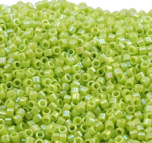 11/0 MIYUKI delica DB0169 - Opaque Chartreuse AB - 1gr.  - Miyukilandia