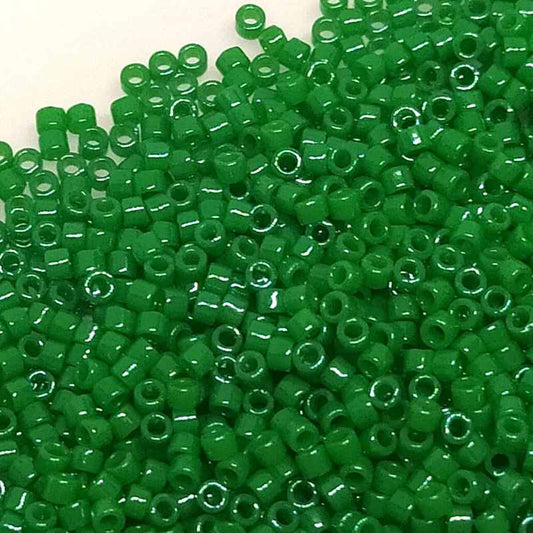 11/0 MIYUKI delica DB0655 - Opaque Kelly Green - 1gr.  - Miyukilandia