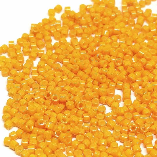 11/0 MIYUKI delica DB0651 - Opaque Light Squash 1gr.  - Miyukilandia