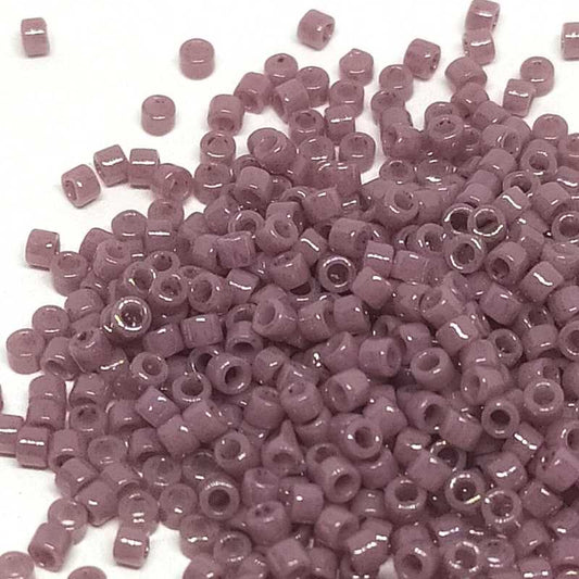 11/0 MIYUKI delica DB0265 - Opaque Luster Mauve - 1gr.  - Miyukilandia