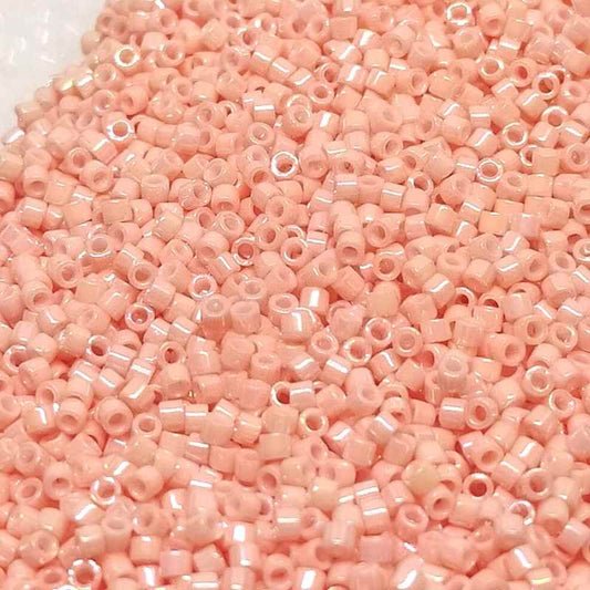 11/0 MIYUKI delica DB0207 - Opaque Peach Luster - 1gr.  - Miyukilandia
