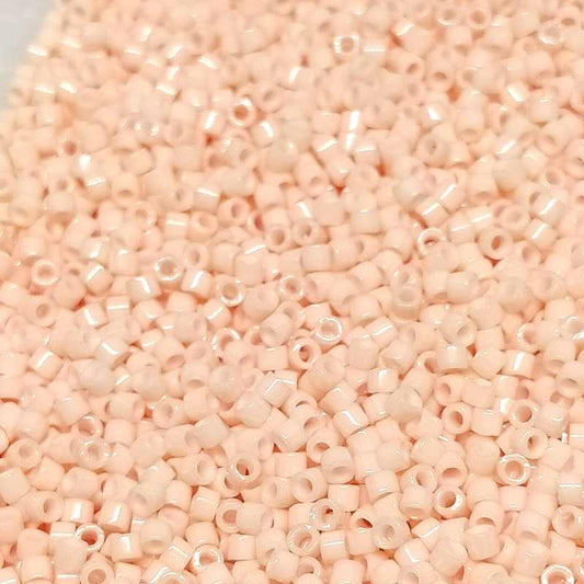 11/0 MIYUKI delica DB0206 - Opaque Salmon - 1gr.  - Miyukilandia