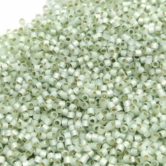 11/0 MIYUKI delica DB1454 - Silver Lined Opal Light Moss - 1gr.  - Miyukilandia