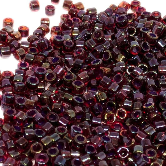 11/0 MIYUKI delica DB0296 - Transparent Cranberry AB - 1gr. -  - Miyukilandia