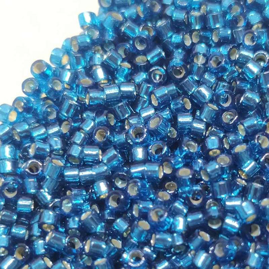 11/0 MIYUKI delica DB0608 - Turquoise Silver Lined - 1gr.  - Miyukilandia