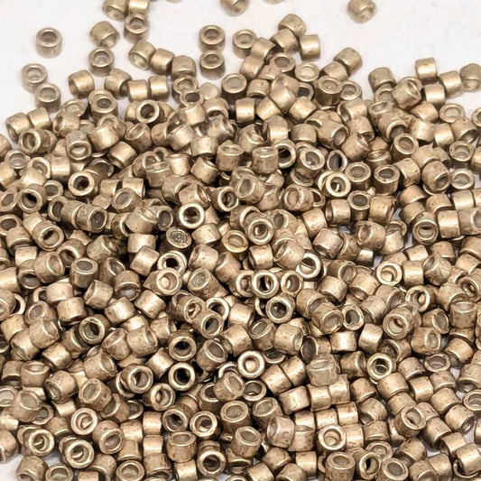 11/0 MIYUKI delica DB1158 Light Smoke  1gr.  - Miyukilandia