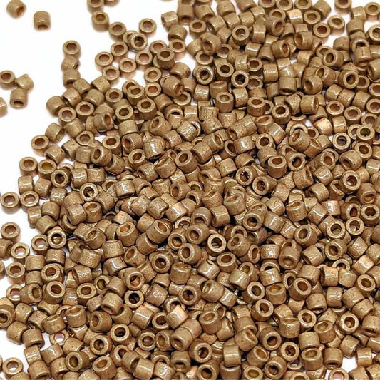 11/0 MIYUKI delica DB1834F Duracoat Gal. Matte Champaigne 1gr.  - Miyukilandia
