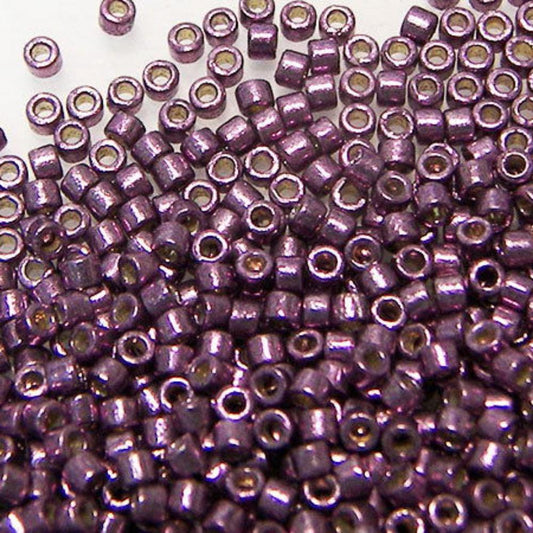 11/0 MIYUKI delica DB1850 Duracoat Galvanized Eggplant 1gr.  - Miyukilandia
