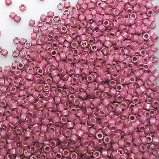 11/0 MIYUKI delica DB1840F Duracoat Galv. Matte Hot Pink 1gr.  - Miyukilandia