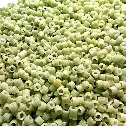 11/0 MIYUKI delica DB2123 Duracoat Opaque Dyed Fennel 1gr.  - Miyukilandia