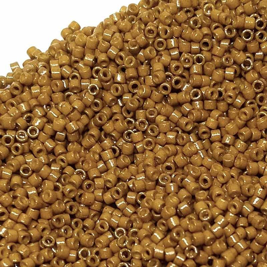 11/0 MIYUKI delica DB2110 Duracoat Opaque Toast - 1gr.  - Miyukilandia