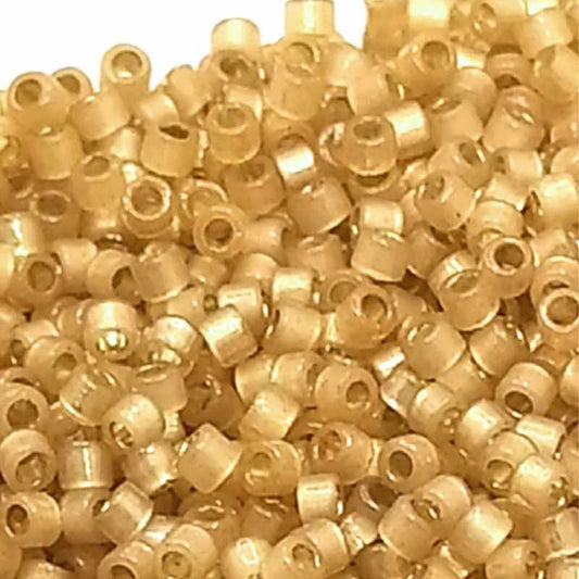 11/0 MIYUKI delica DB2177 Duracoat Silver Lined Dyed Mica  1gr  - Miyukilandia