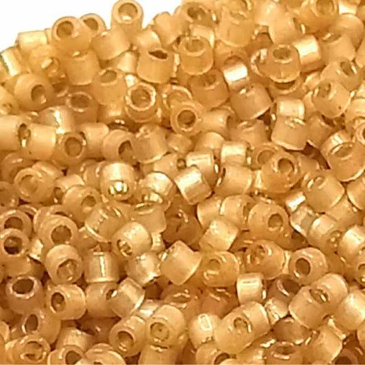 11/0 MIYUKI delica DB2171 Duracoat Silver Lined Dyed Straw 1gr  - Miyukilandia