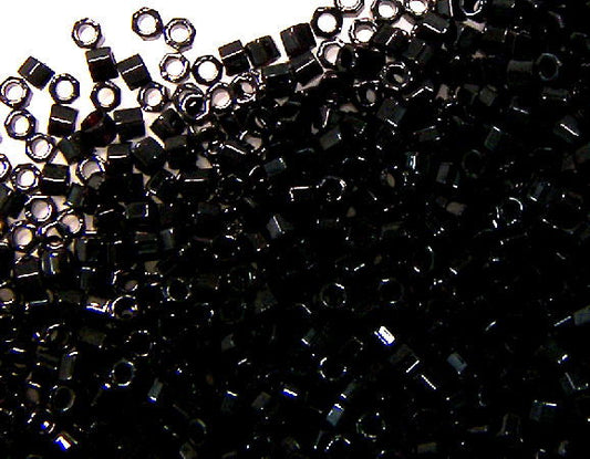 11/0 MIYUKI delica Hex  - Black - DBC010- 1 gr.  - Miyukilandia