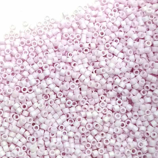 11/0 MIYUKI delica DB1524 Matte Opaque Pale Rosa AB - 1gr  - Miyukilandia