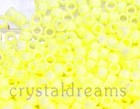 11/0 MIYUKI delica DB1511 Matte Opaque Pale Yellow - 1gr. -  - Miyukilandia