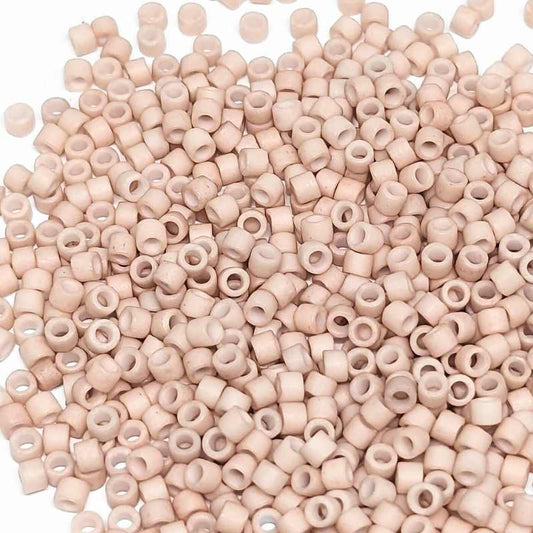 11/0 MIYUKI delica DB1515 Matte Opaque Pink Champagne - 1gr.  - Miyukilandia