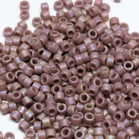 11/0 MIYUKI delica DB2321 Opaque Glazed Frosted Rainbow Amethyst 1gr  - Miyukilandia