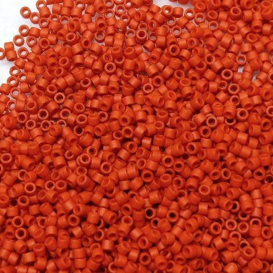 11/0 MIYUKI delica DB0795 Op. Semi Opaque Cynnabar - 1gr.  - Miyukilandia