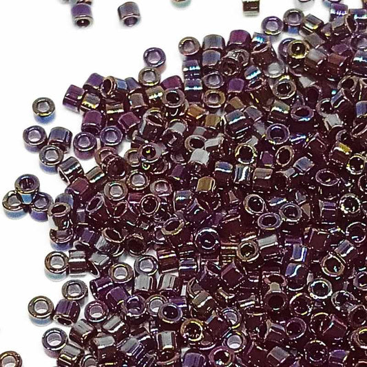 11/0 MIYUKI delica DB1574 Opaque Currant AB - 1gr.  - Miyukilandia