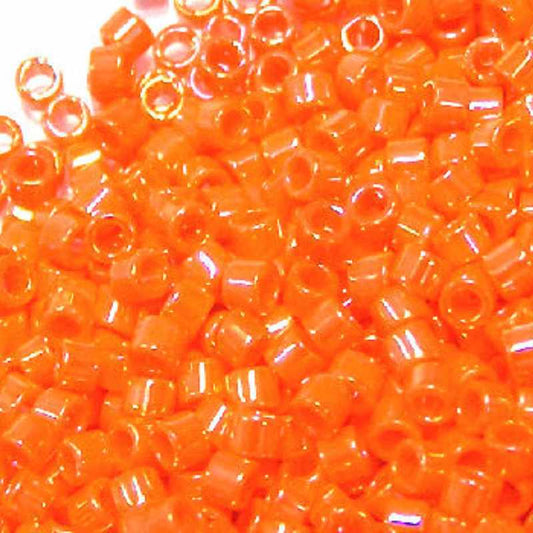 11/0 MIYUKI delica DB1573 Opaque Mandarin AB - 1gr.  - Miyukilandia