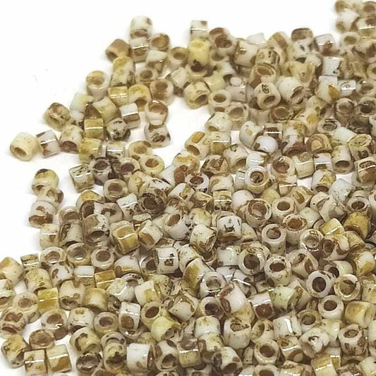 11/0 MIYUKI delica DB2262 Opaque Picasso Yellow - 1gr.  - Miyukilandia