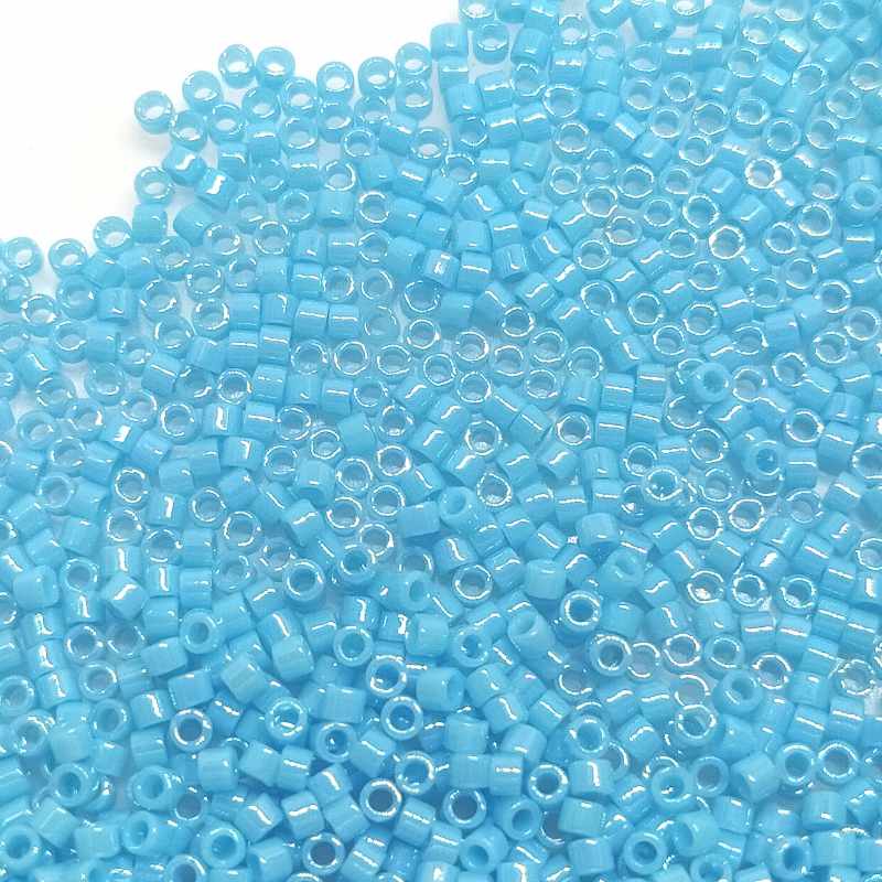 11/0 MIYUKI delica DB0215 Opaque Sky Blue Luster - 1gr. -  - Miyukilandia
