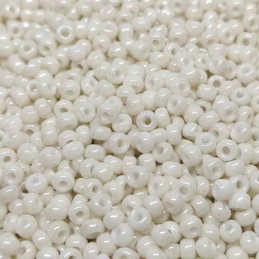 8/0 MIYUKI - rocalla - Opaque Luster Limestone - 1gr.  - Miyukilandia