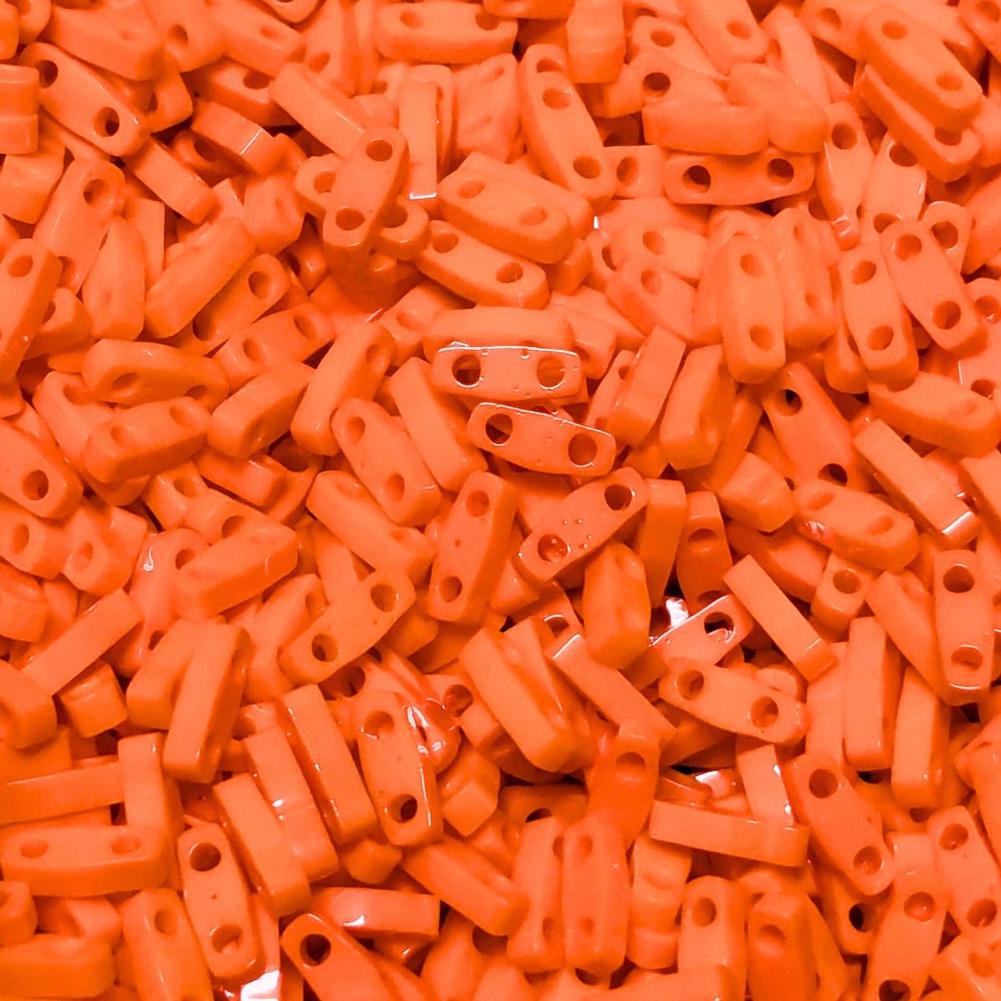 Miyuki Quarter-Tila 5x1,2x1,9mm 1g Opaque Orange