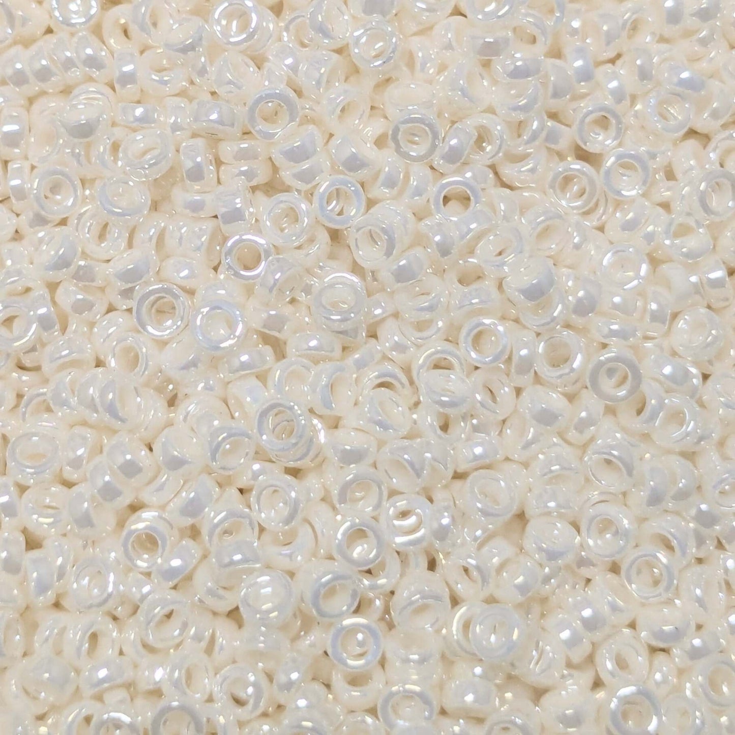 Abalorios Miyuki Distanciadores opaque ivory Pearl