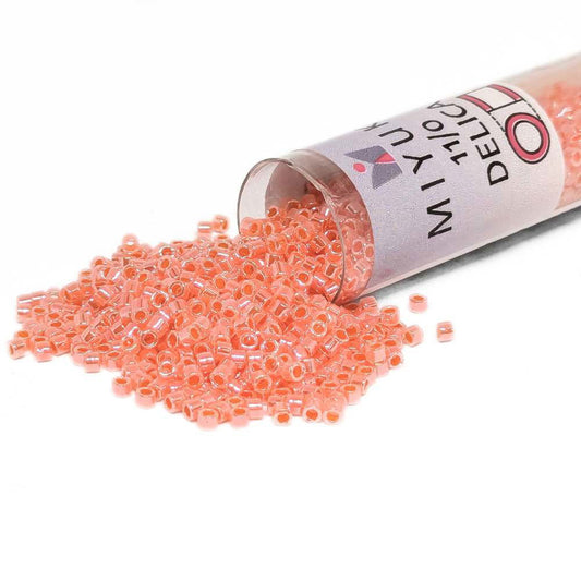 DB0235 Tubo Miyuki Delica 11/0 Lined Crystal Salmon Luster 7,2gr  - Miyukilandia