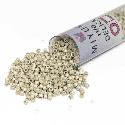 DB0335 Tubo Miyuki Delica 11/0 Matte Galvanized Silver 7,2gr  - Miyukilandia