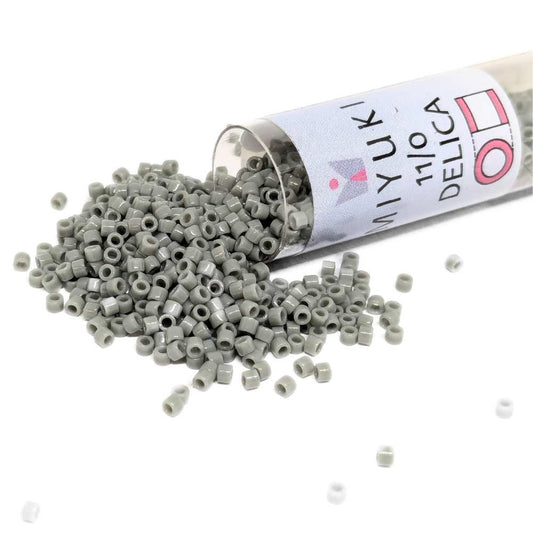 DB0731 Tubo Miyuki Delica 11/0 Opaque Gray 7,2gr . -  