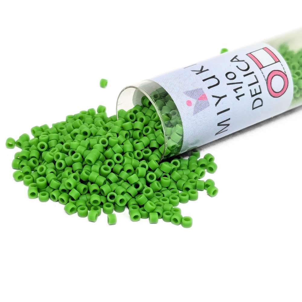 DB0754 Tubo Miyuki Delica 11/0 Matte Opaque Pea Green 7,2gr. -  