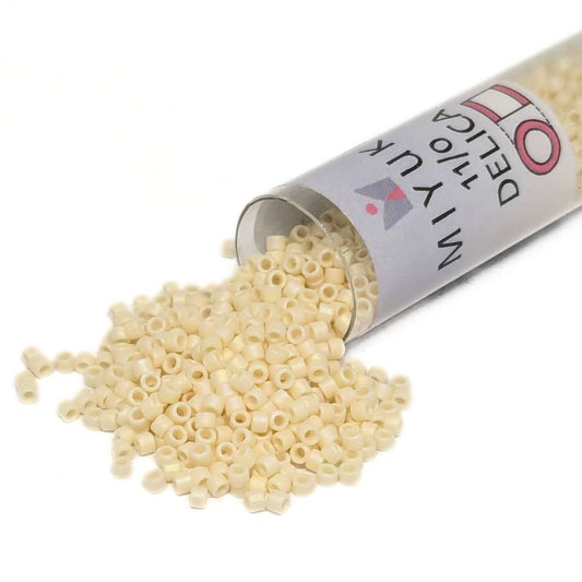 DB0883 Tubo Miyuki Delica 11/0 Matte Opaque Cream AB 7,2gr.  - Miyukilandia