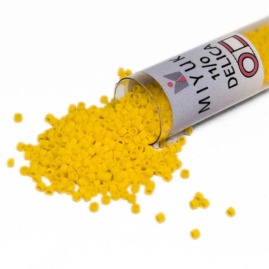 DB1582 Tubo Miyuki Delica 11/0 Matte Opaque Canary 7,2gr.  - Miyukilandia