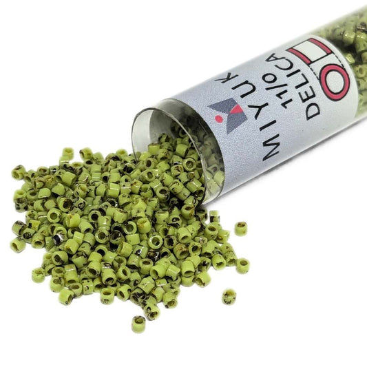 DB2265 Tubo Miyuki Delica 11/0 Picasso Chartreuse Matte 7,2gr.  - Miyukilandia