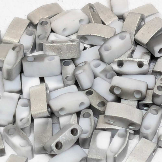 Miyuki Half-Tila 4558 - 2,5mm - 2 gr. Labrador Matte  - Miyukilandia