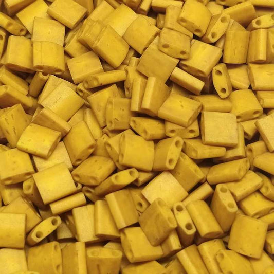 Miyuki Tila 2312 5mm pack de 2 gr. - Matte Opaque Mustard  - Miyukilandia